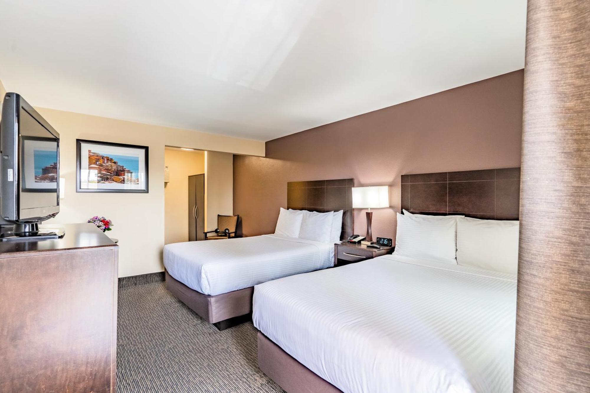 Grand Legacy At The Park Hotel Anaheim Exterior photo